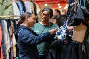 Meer dan 200 kramen vol koopjes tijdens de Neuzelbeurs op 17 & 18 oktober